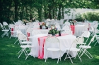 The Sudeweek's have a gorgeous backyard - such a nice place to have the dinner!