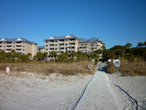 On our way back up the boardwalk to the hotel.