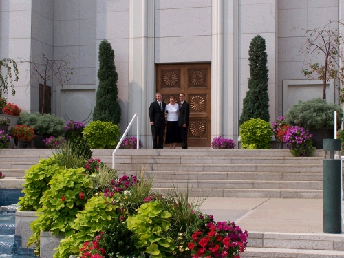The temple grounds are always so beautiful.
